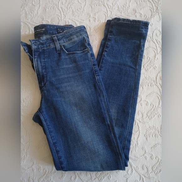 Lucky Brand Hayden Skinny Jeans - Picture 3 of 11